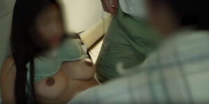 Tttyphoonnn น้องไต้ฝุ่น สาวสวยโดนรุมเย็ดคาโต๊ะหมากฮอร์ส